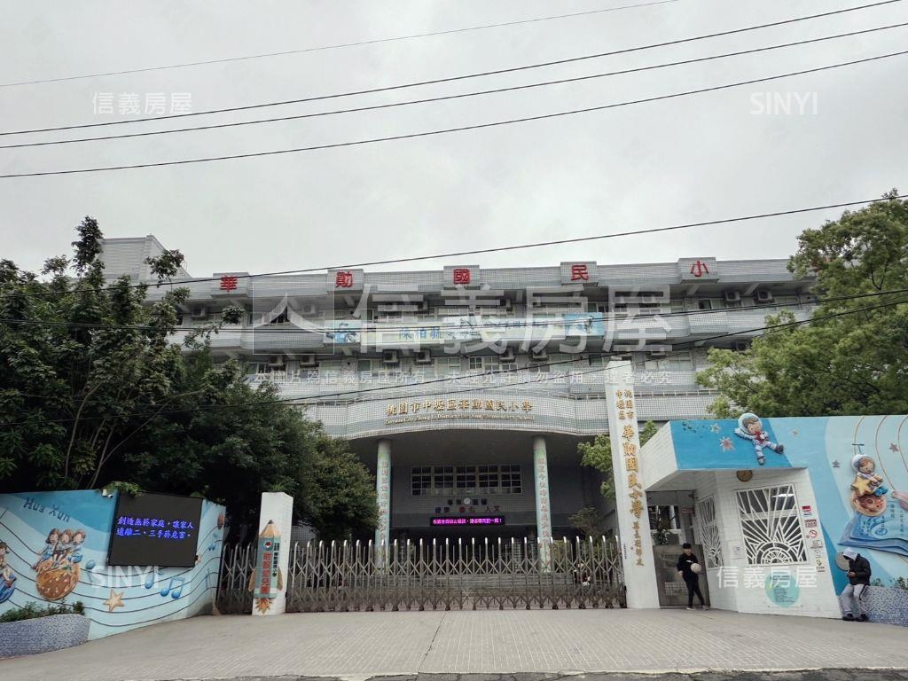 龍城華廈樓中樓！房屋室內格局與周邊環境