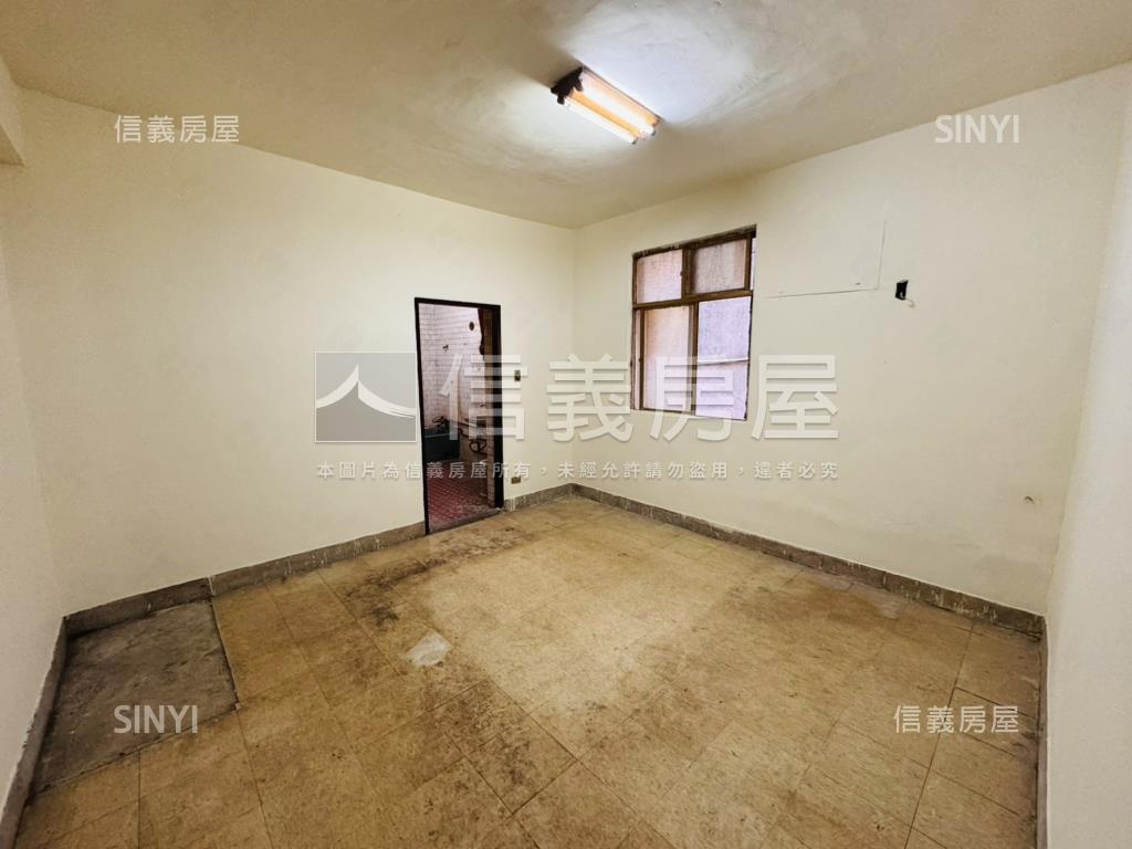 近四號公園環狀線公寓三樓房屋室內格局與周邊環境