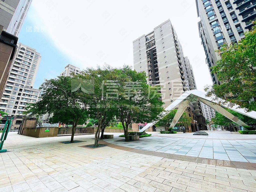 未來之光商圈臨路金店面房屋室內格局與周邊環境