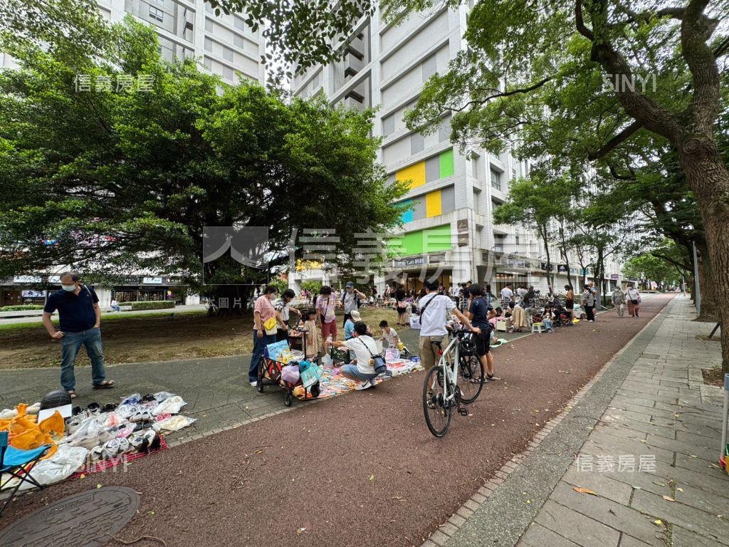 未來之光商圈臨路金店面房屋室內格局與周邊環境