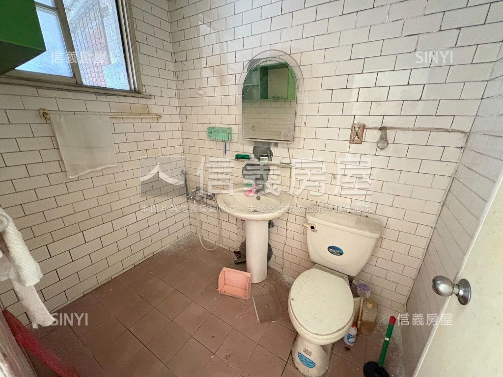 專任景觀幸福２＋１房屋室內格局與周邊環境