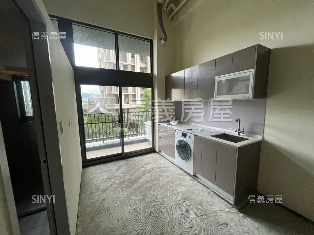 東區全新交屋美商辦房屋室內格局與周邊環境