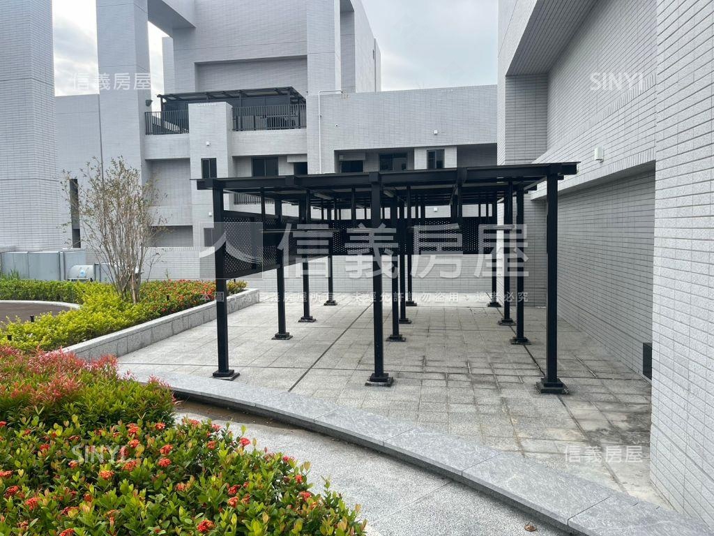 東區全新交屋美商辦房屋室內格局與周邊環境