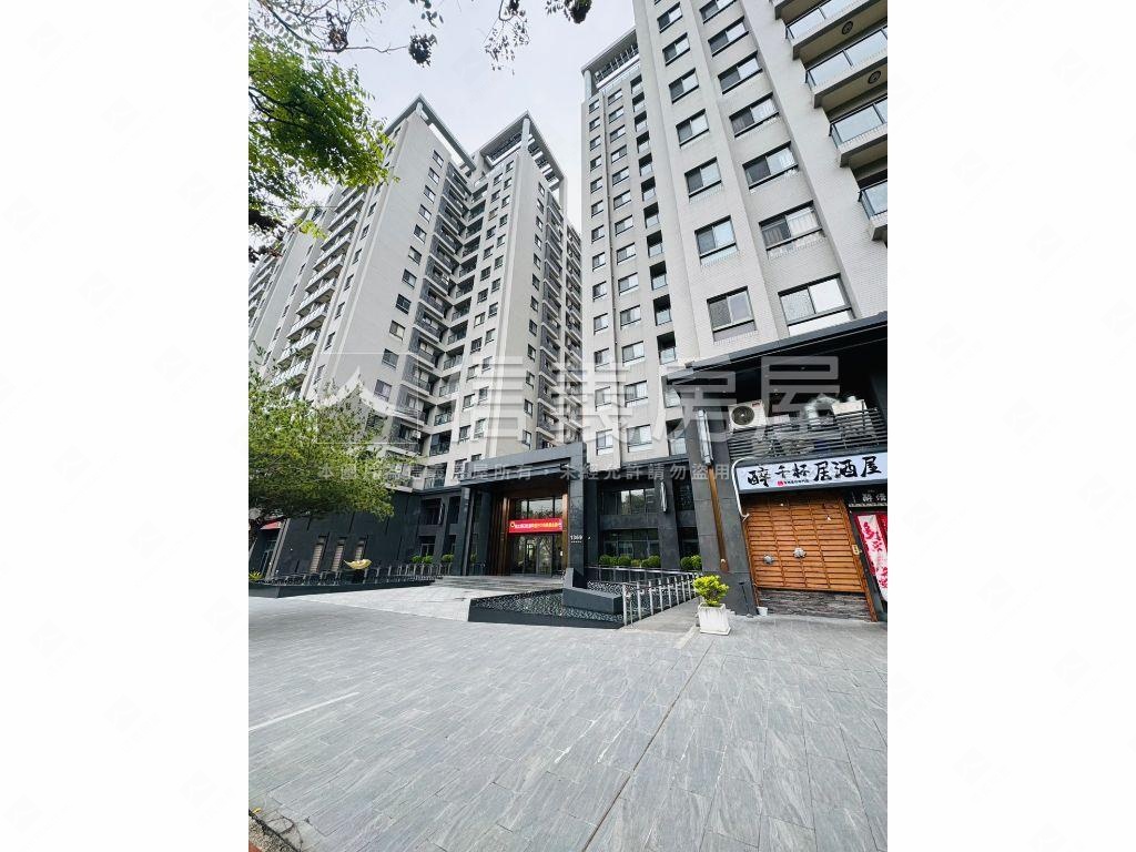 總太明日四房平車房屋室內格局與周邊環境