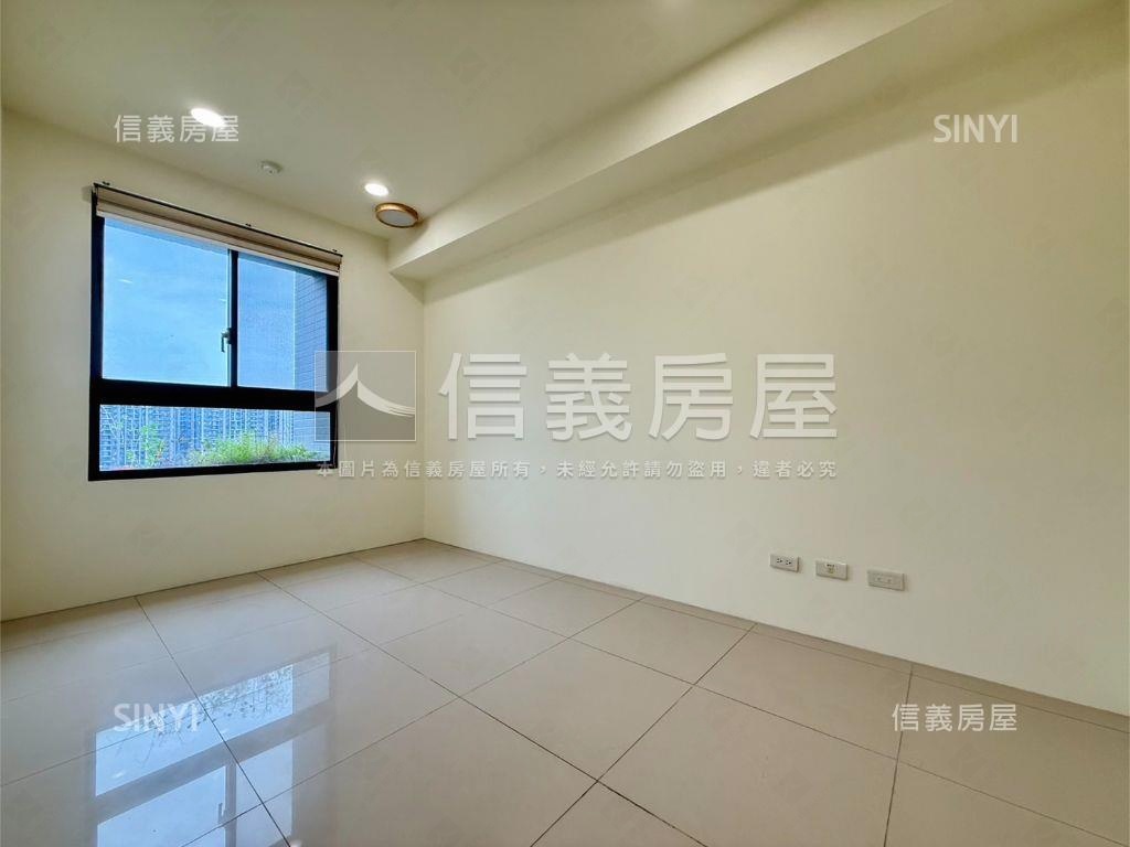 總太明日四房平車房屋室內格局與周邊環境