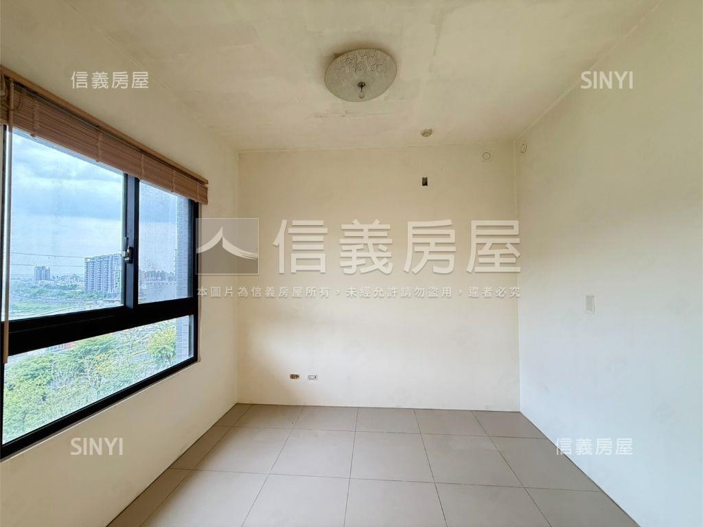 總太明日四房平車房屋室內格局與周邊環境