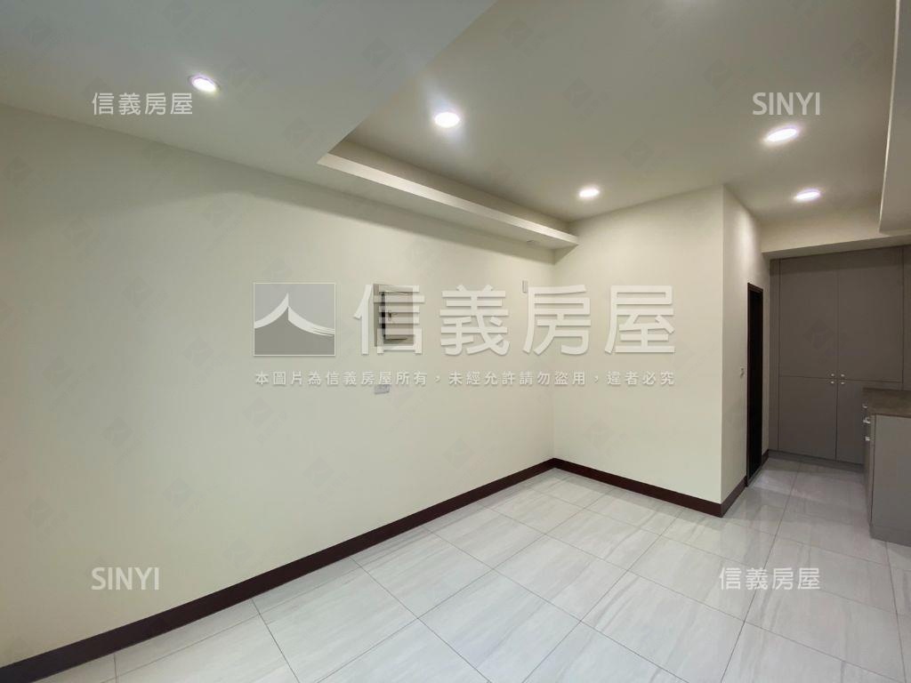 龍潭門前方便停車透天房屋室內格局與周邊環境