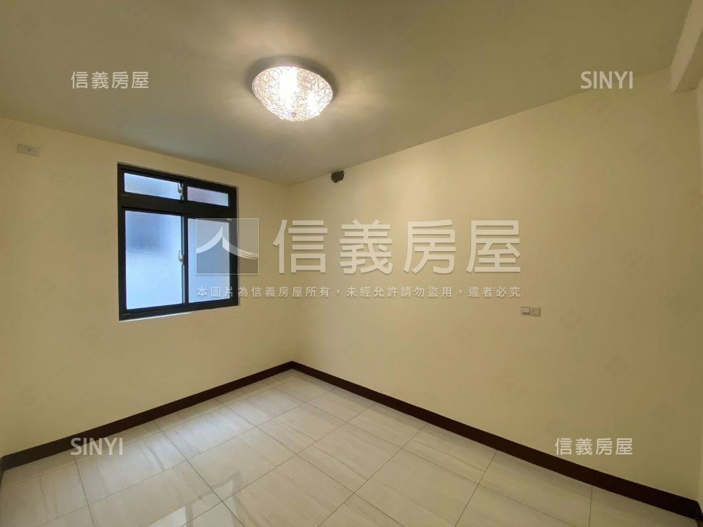 龍潭門前方便停車透天房屋室內格局與周邊環境