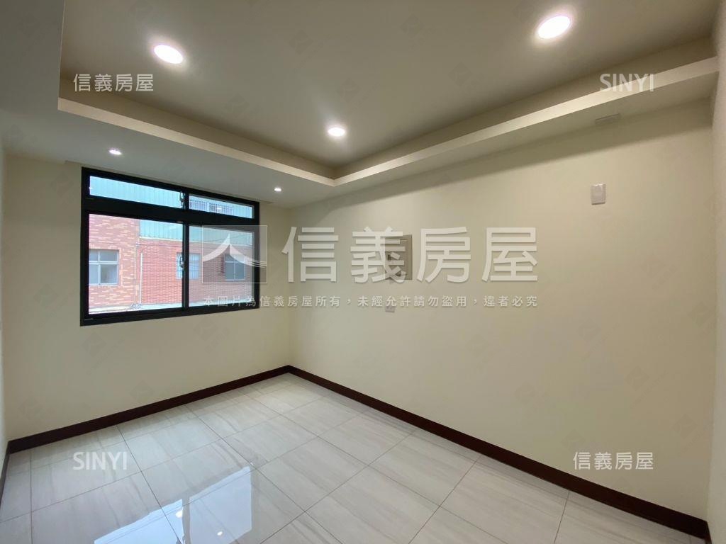 龍潭門前方便停車透天房屋室內格局與周邊環境