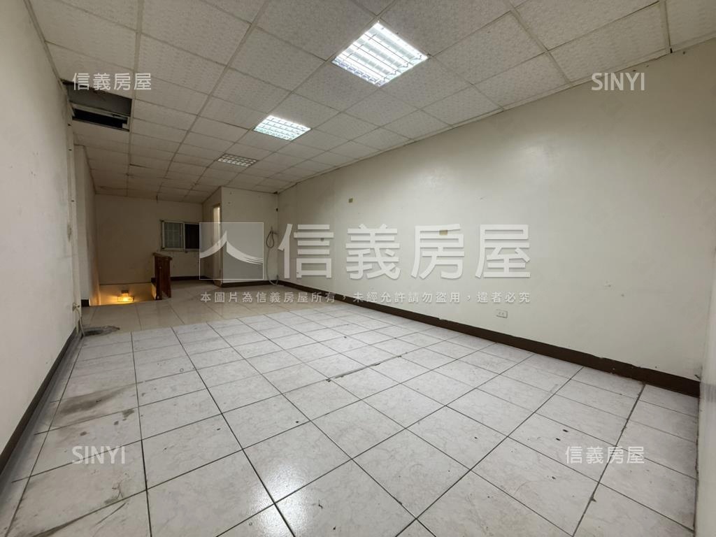 大昌正路透天金店面房屋室內格局與周邊環境