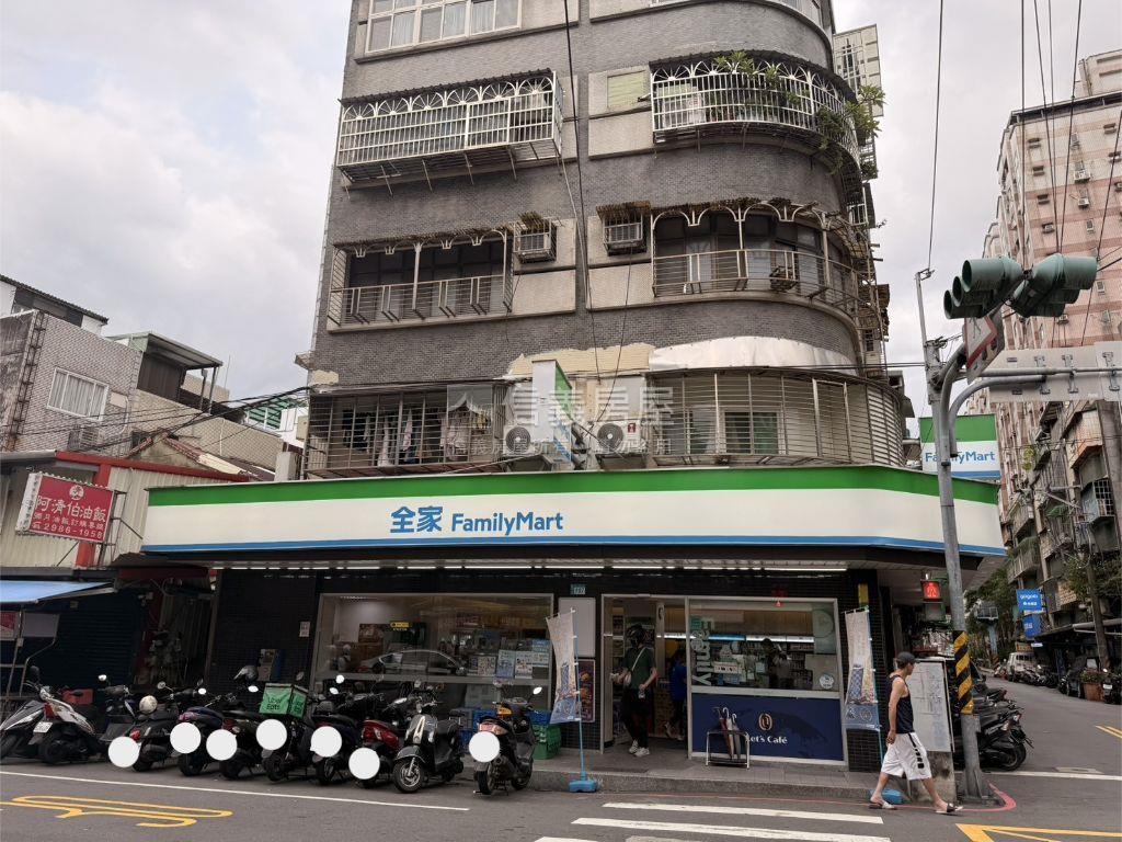 近格致三和捷運透天店面房屋室內格局與周邊環境
