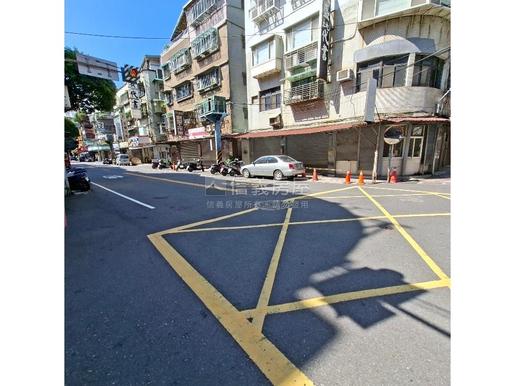 近格致三和捷運透天店面房屋室內格局與周邊環境