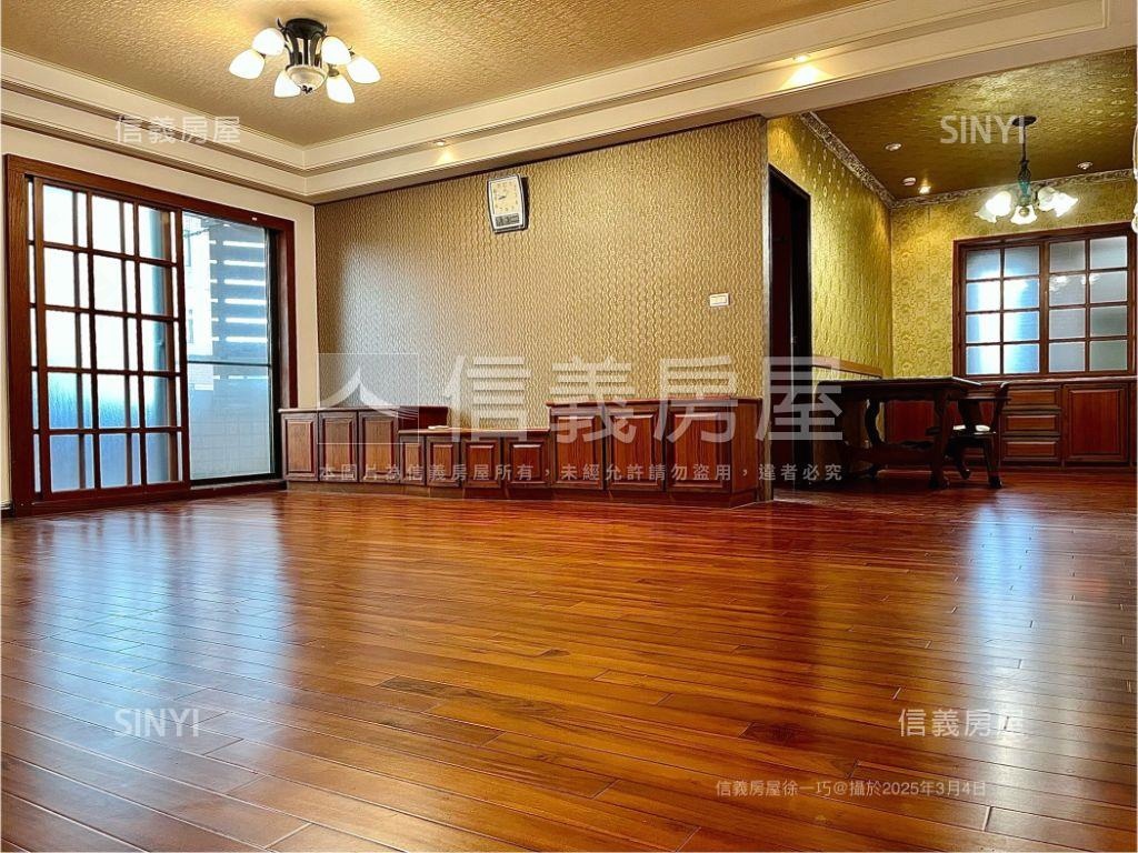 四號公園＊雙併大戶双車位房屋室內格局與周邊環境