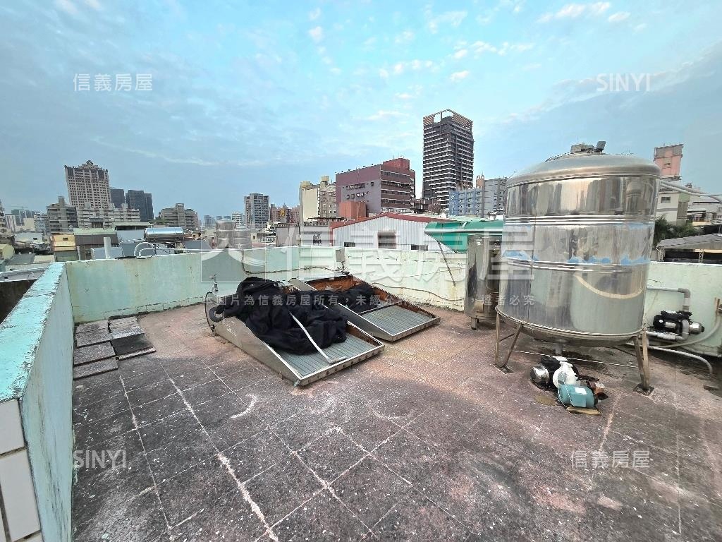 商四ＲＣ結構正四樓透天房屋室內格局與周邊環境