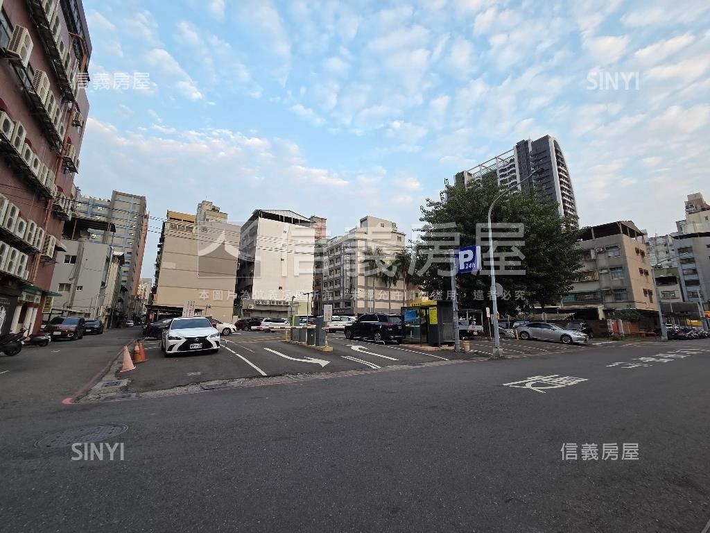 商四ＲＣ結構正四樓透天房屋室內格局與周邊環境