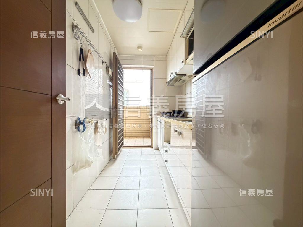 頂溪清幽３房車位房屋室內格局與周邊環境