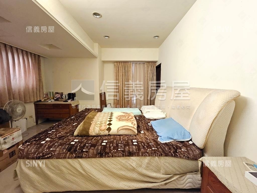 市區朝東南稀有景觀大四房房屋室內格局與周邊環境