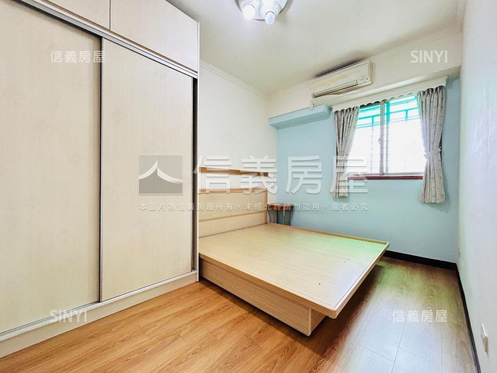 富貴世家兩房坡平車位房屋室內格局與周邊環境