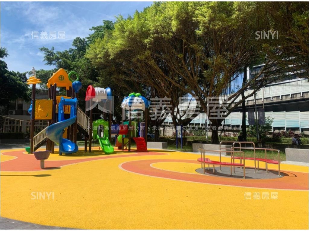 新埔捷運公園大鎮高樓景觀房屋室內格局與周邊環境