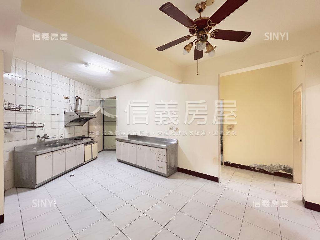 權狀４６坪！好大公寓５樓房屋室內格局與周邊環境
