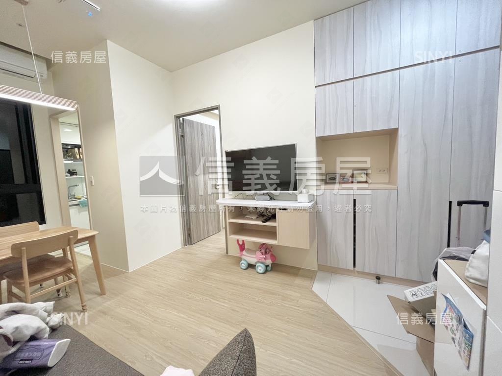 必看ＳＲＣ兩房車位房屋室內格局與周邊環境