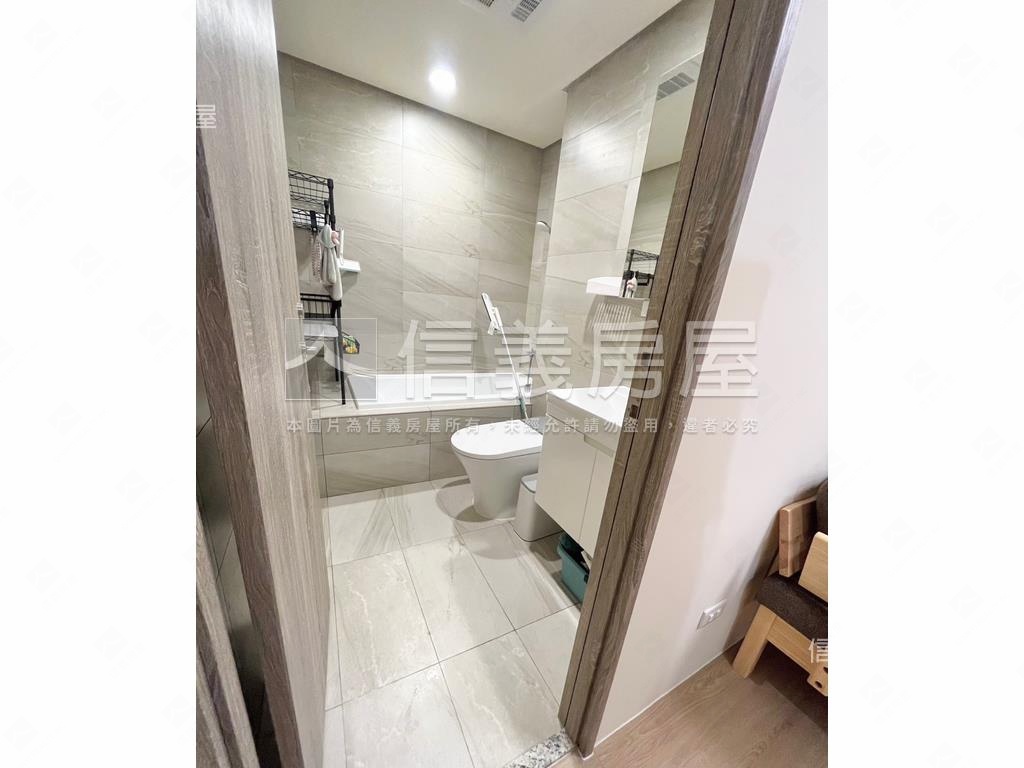 必看ＳＲＣ兩房車位房屋室內格局與周邊環境