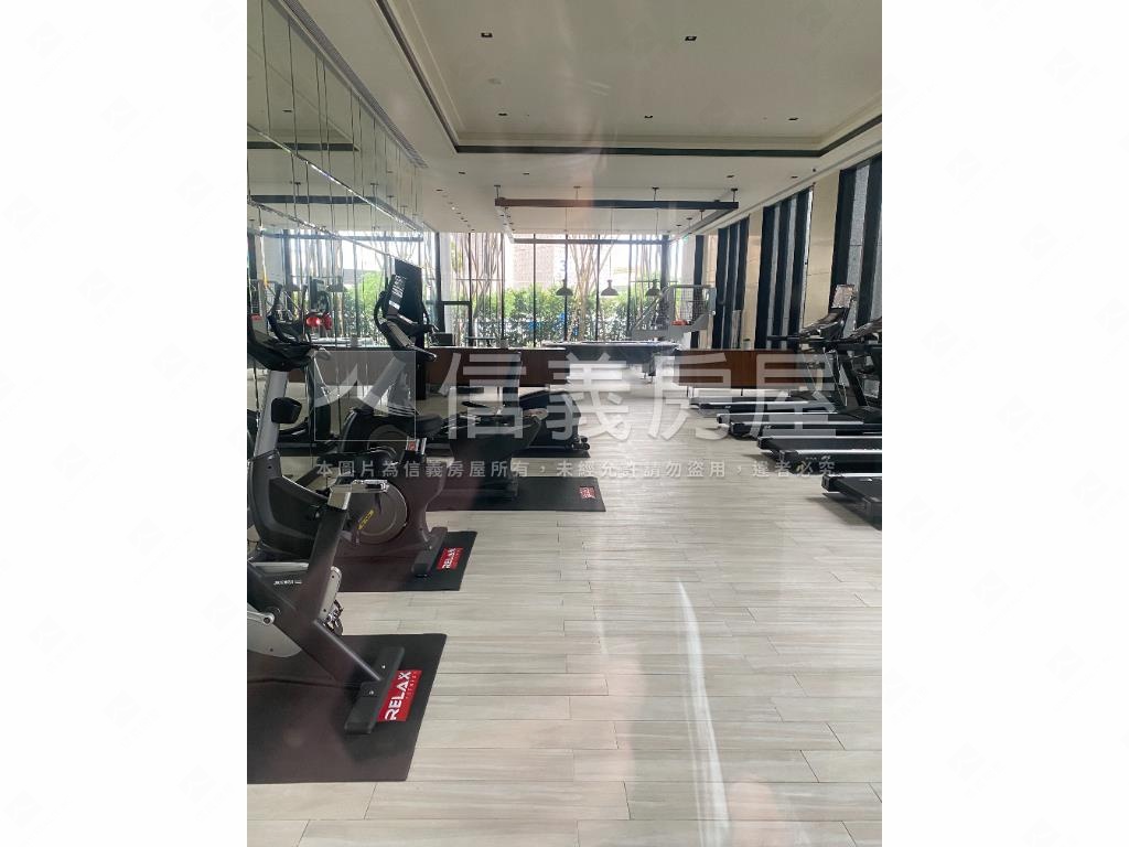 必看ＳＲＣ兩房車位房屋室內格局與周邊環境