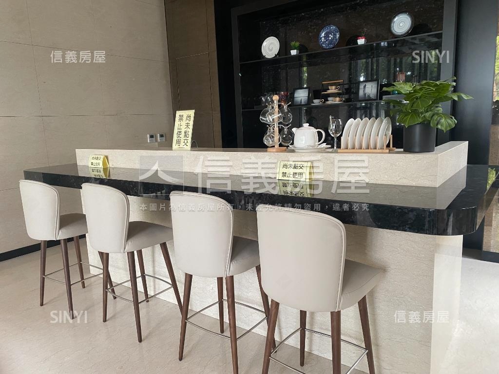 必看ＳＲＣ兩房車位房屋室內格局與周邊環境