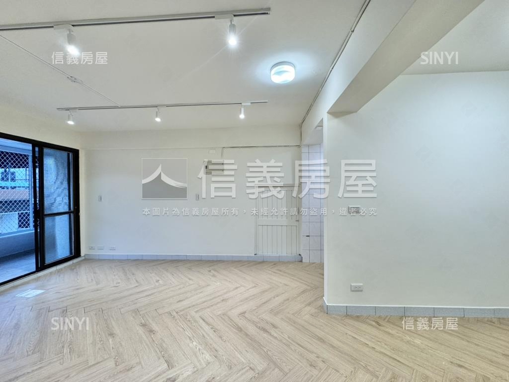 近一中商圈漂亮公寓２＋１房屋室內格局與周邊環境