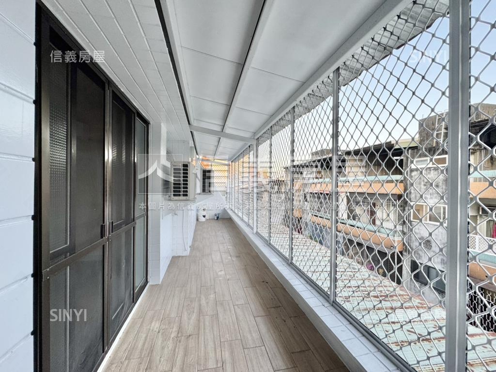 近一中商圈漂亮公寓２＋１房屋室內格局與周邊環境