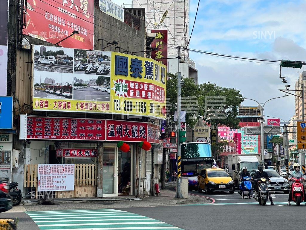 專任中山路三角窗收租店地房屋室內格局與周邊環境