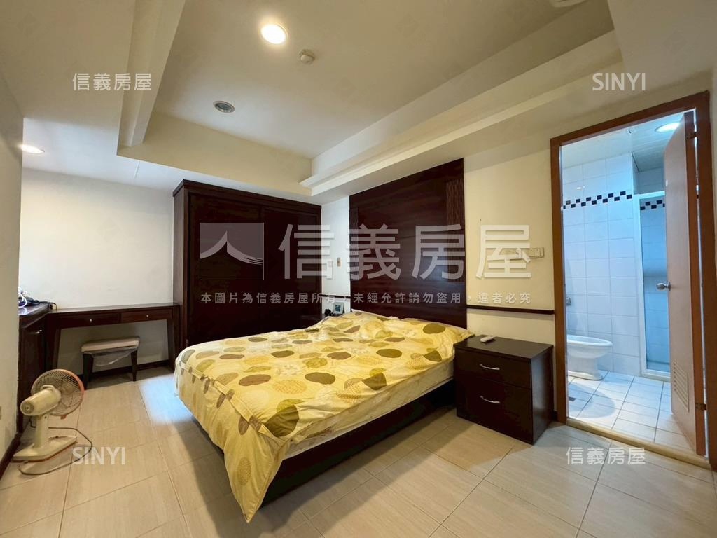 近成大桂花鄉三房平移車位房屋室內格局與周邊環境