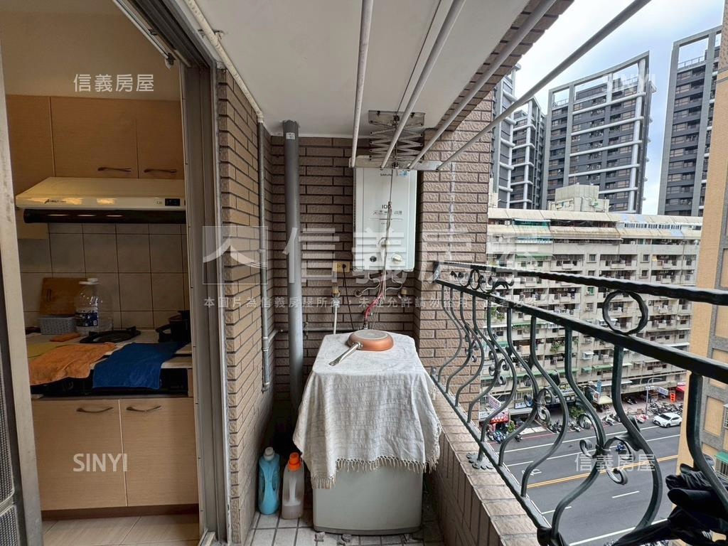 近成大桂花鄉三房平移車位房屋室內格局與周邊環境