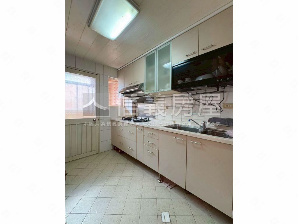 ⭐榮耀伯爵精品上疊美屋⭐房屋室內格局與周邊環境