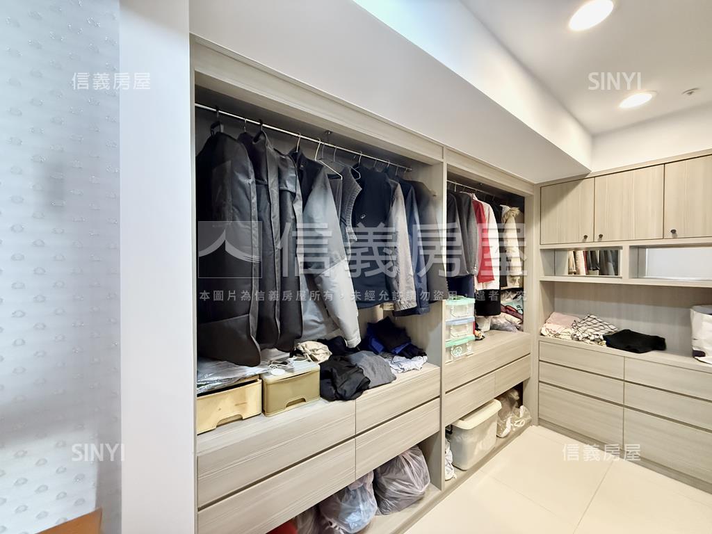 星海灣精裝四房平車豪邸房屋室內格局與周邊環境