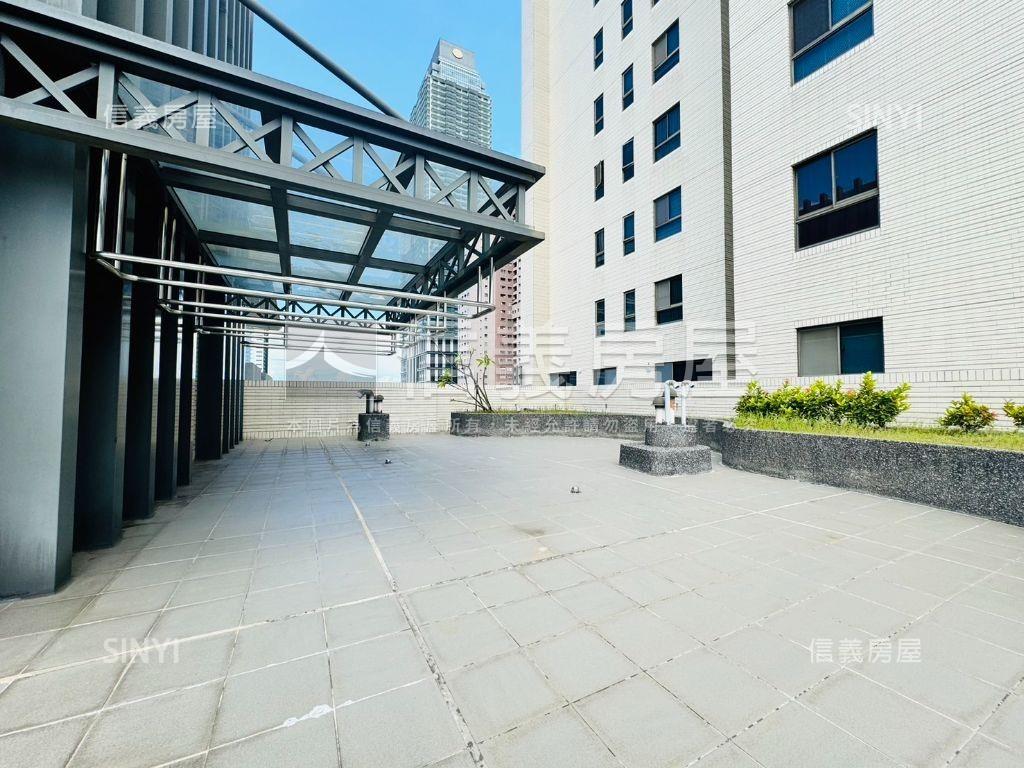 星海灣精裝四房平車豪邸房屋室內格局與周邊環境