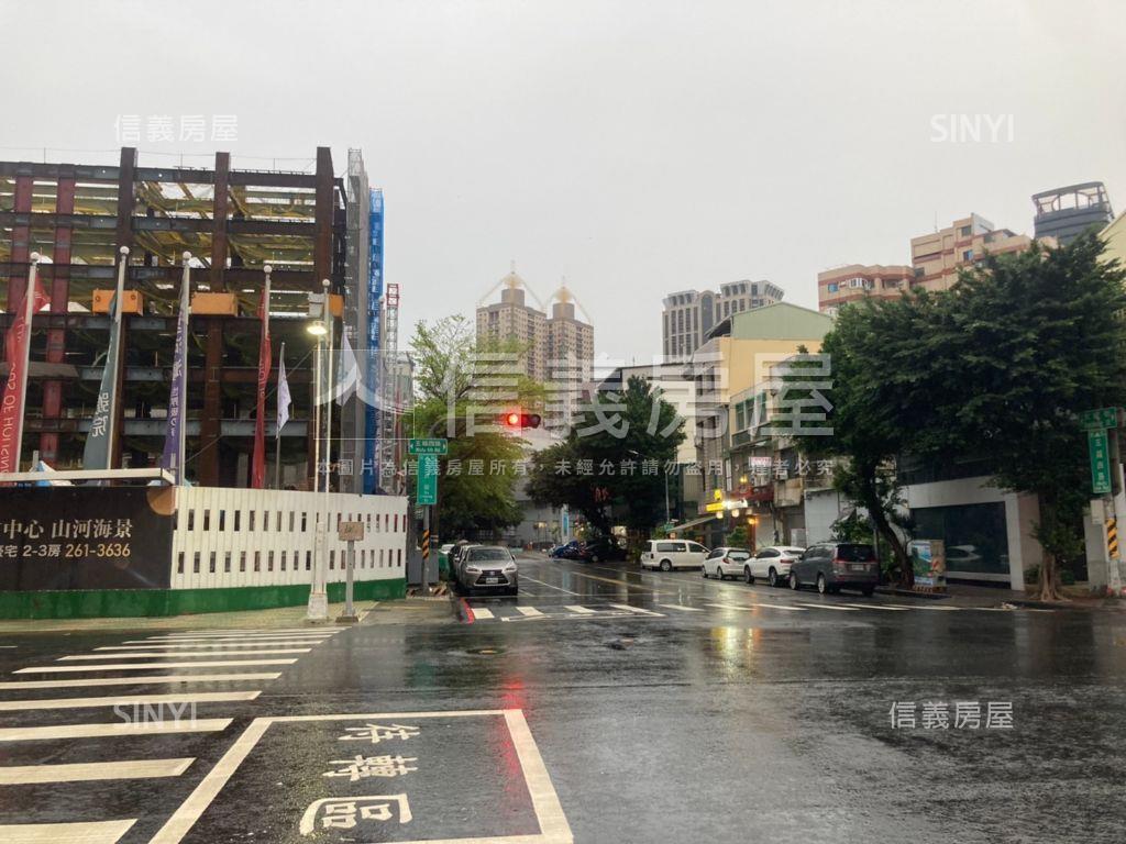 港灣１號院二房高樓層房屋室內格局與周邊環境