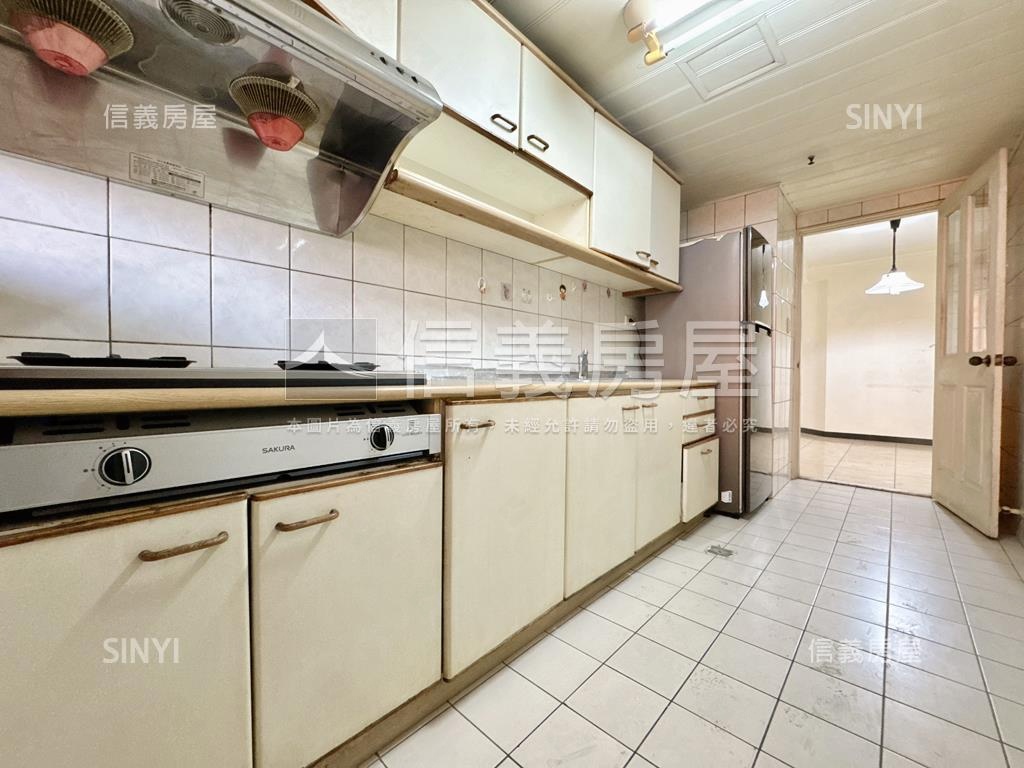 國家藝術廣場成家大四房房屋室內格局與周邊環境