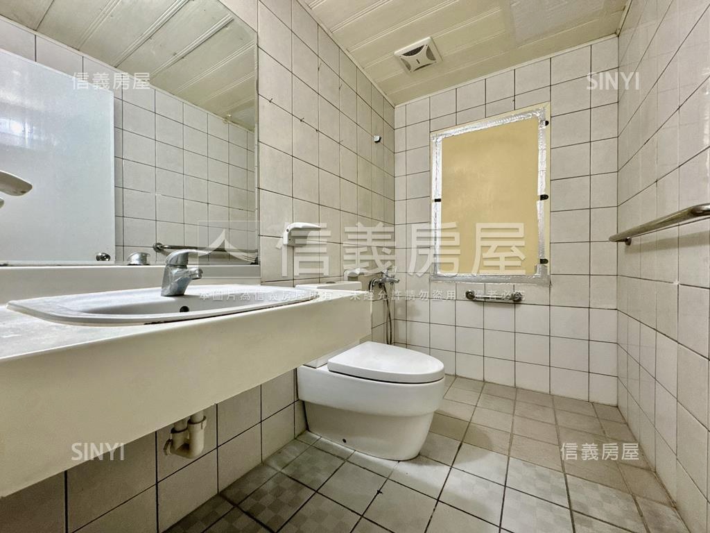 國家藝術廣場成家大四房房屋室內格局與周邊環境