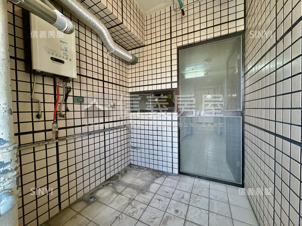 國家藝術廣場成家大四房房屋室內格局與周邊環境