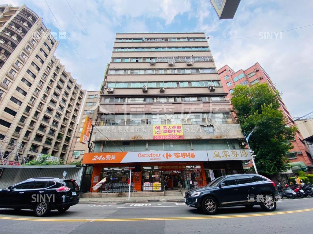 皇家尊爵一層一戶房屋室內格局與周邊環境