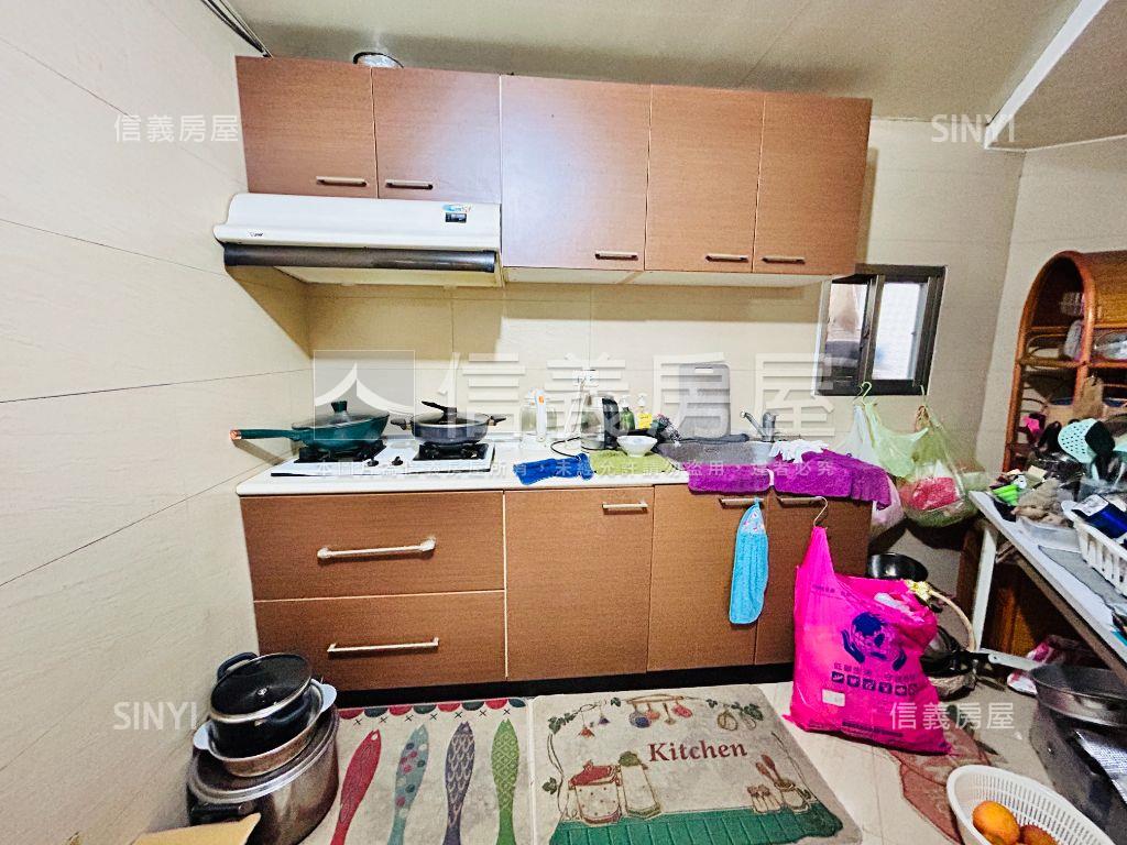 皇家尊爵一層一戶房屋室內格局與周邊環境