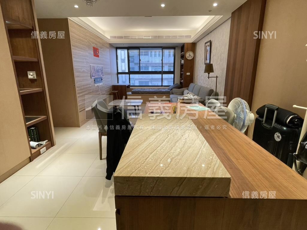 淡大君品稀有三房車位房屋室內格局與周邊環境