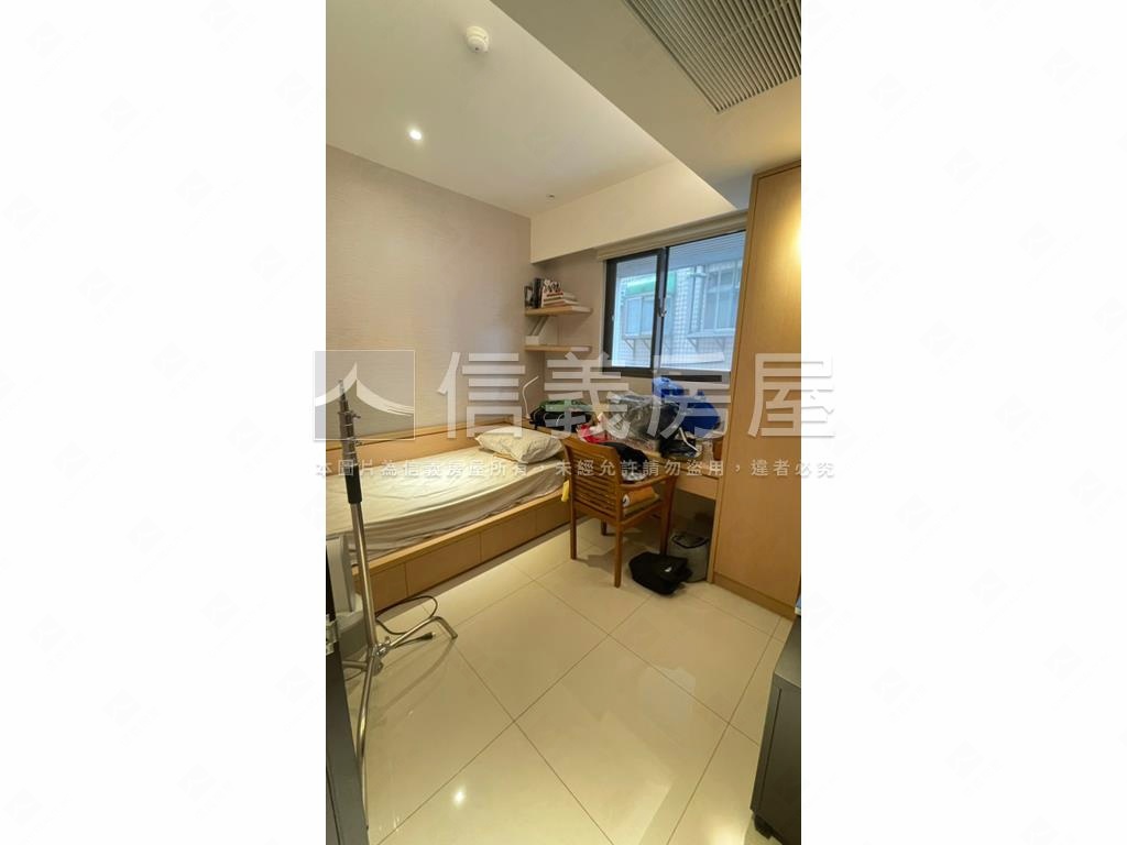 淡大君品稀有三房車位房屋室內格局與周邊環境