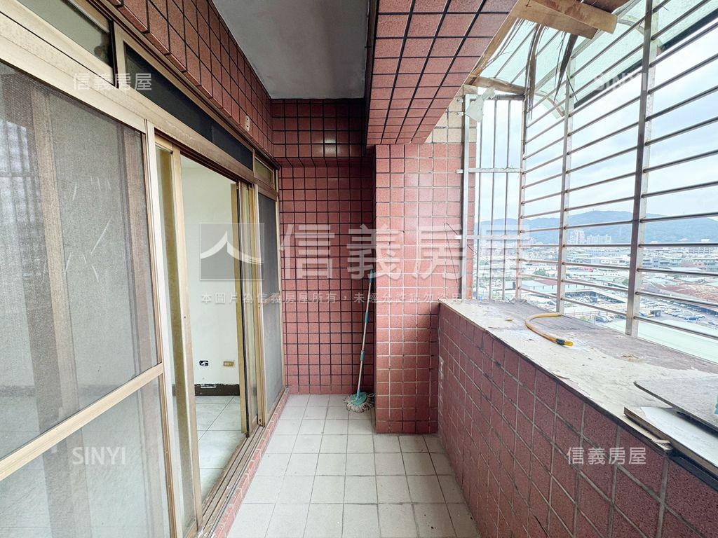 光華新學友三房附車位房屋室內格局與周邊環境