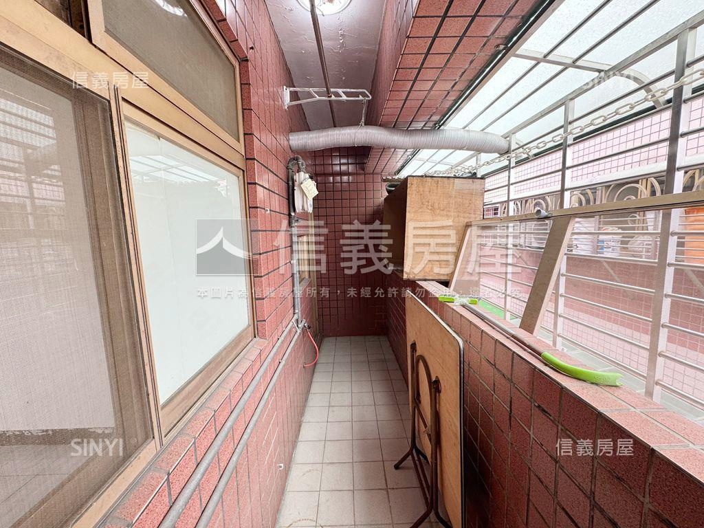 光華新學友三房附車位房屋室內格局與周邊環境