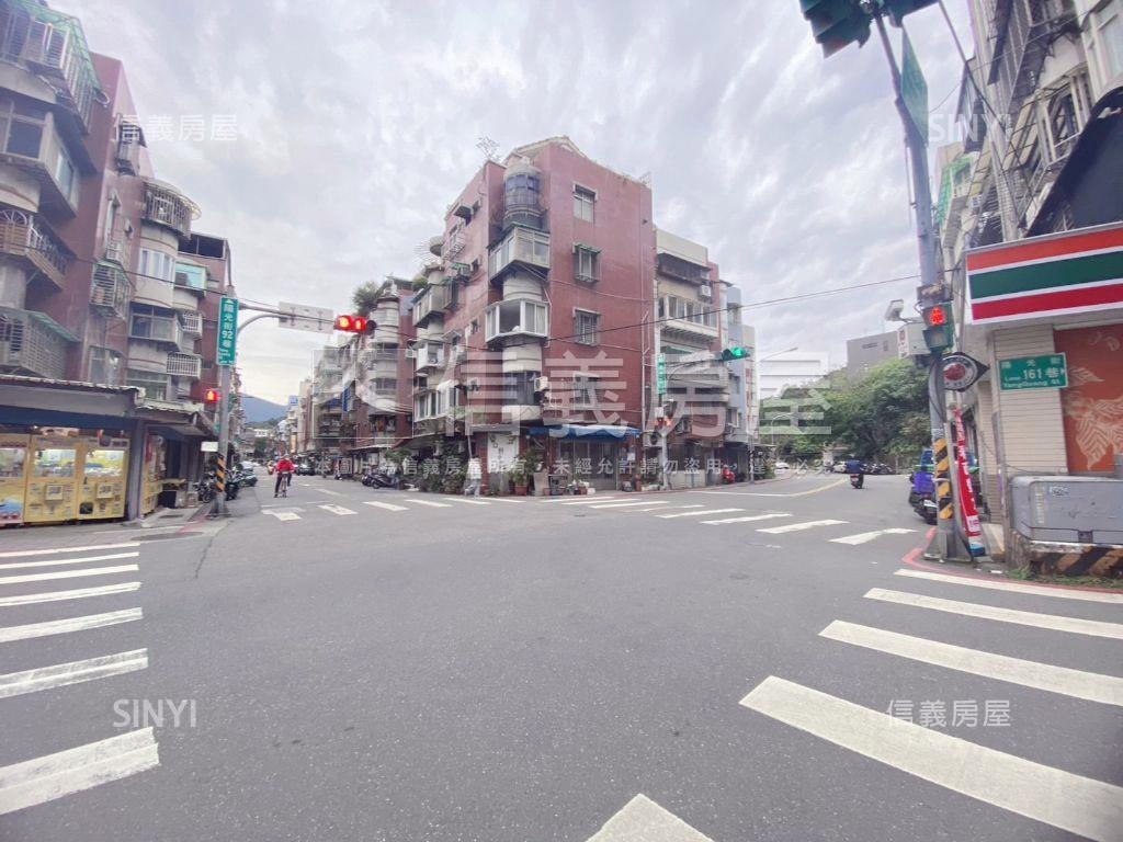陽光花束邊間１樓房屋室內格局與周邊環境