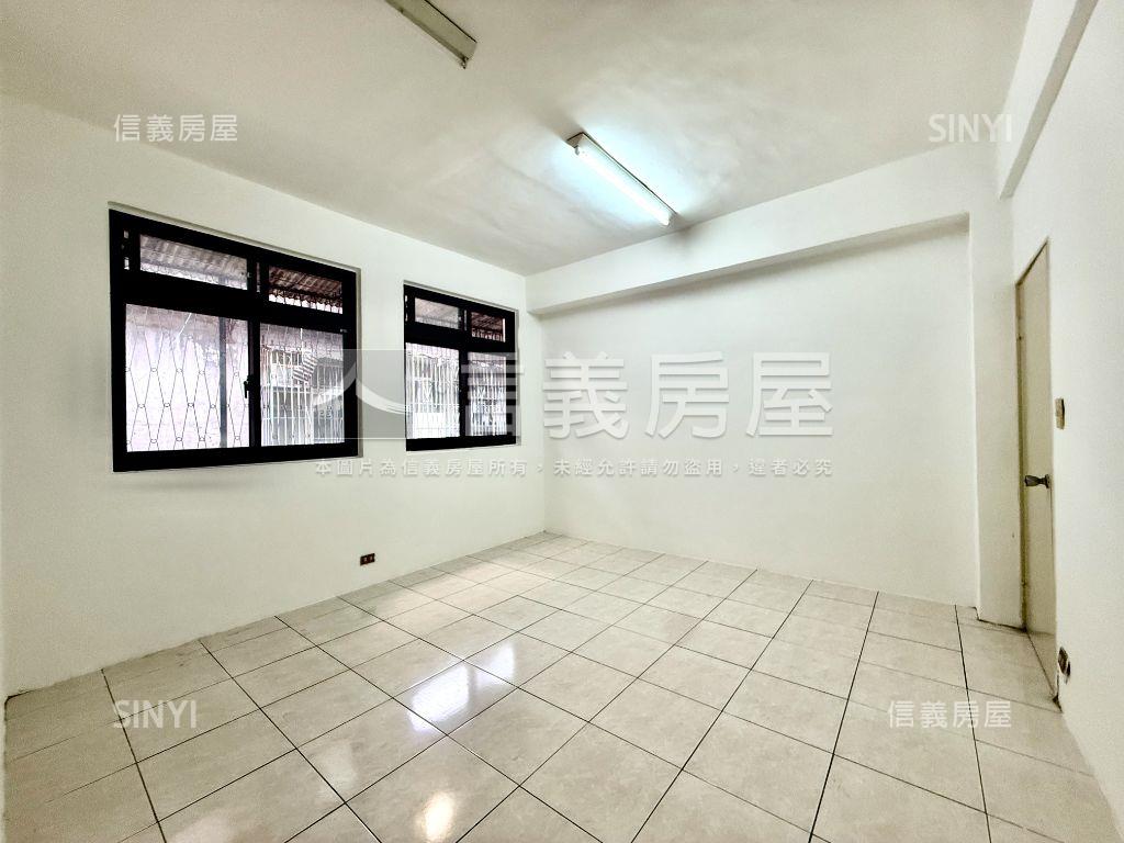 忠順街方正邊間大３房房屋室內格局與周邊環境