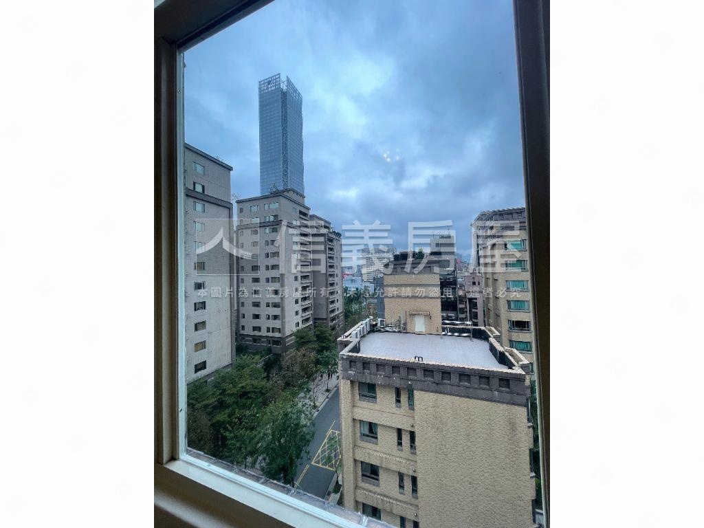 風雲頂客稀有邊間房屋室內格局與周邊環境