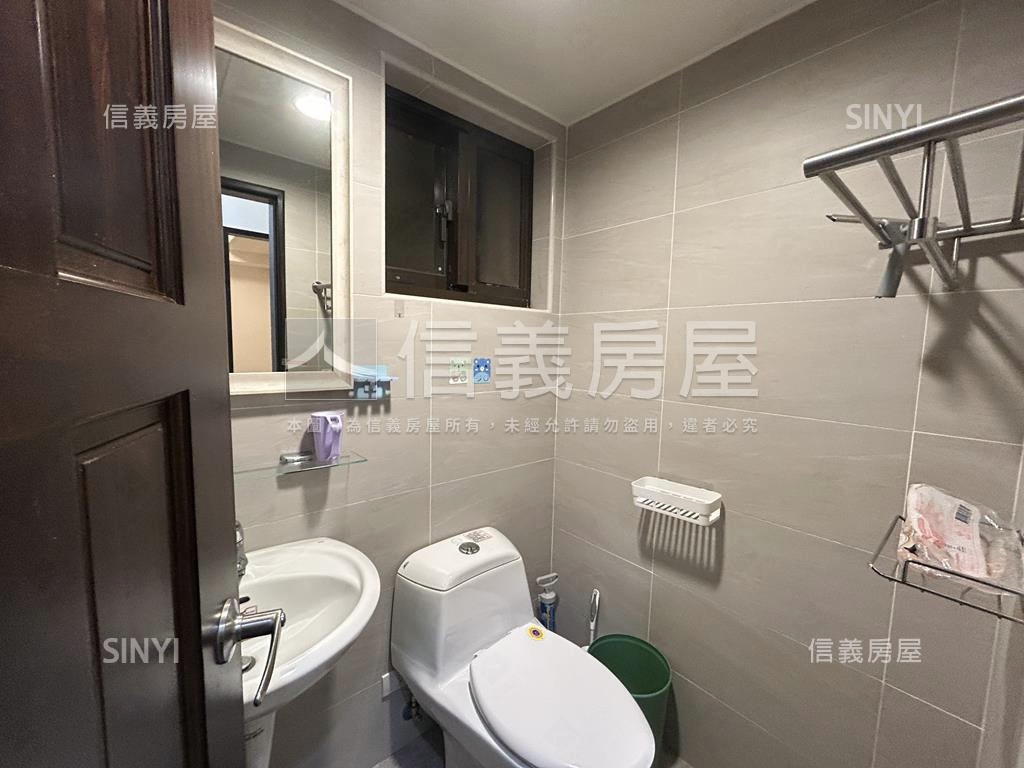 近藝文和發３房１室附車位房屋室內格局與周邊環境